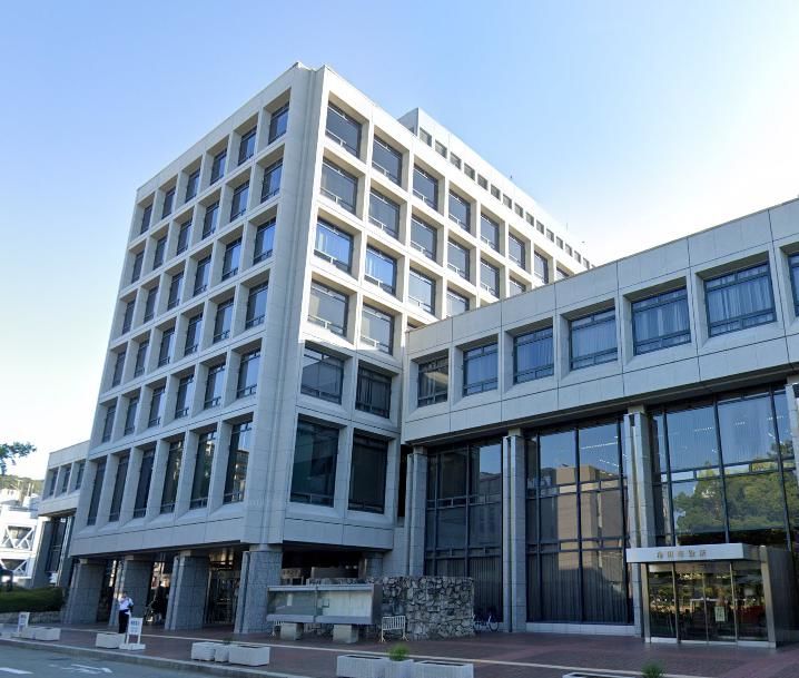 役所　池田市役所（役所）まで2101m