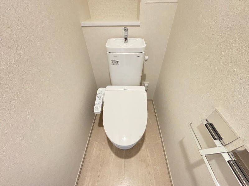 トイレ　別号室イメージ