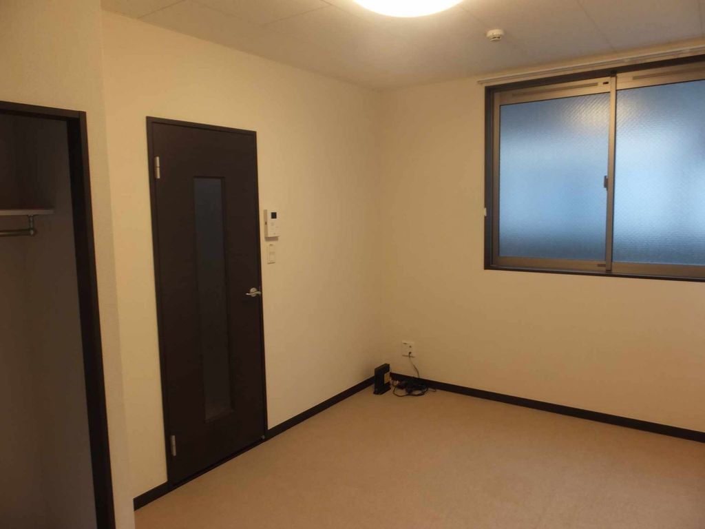 居室・リビング　同タイプ写真