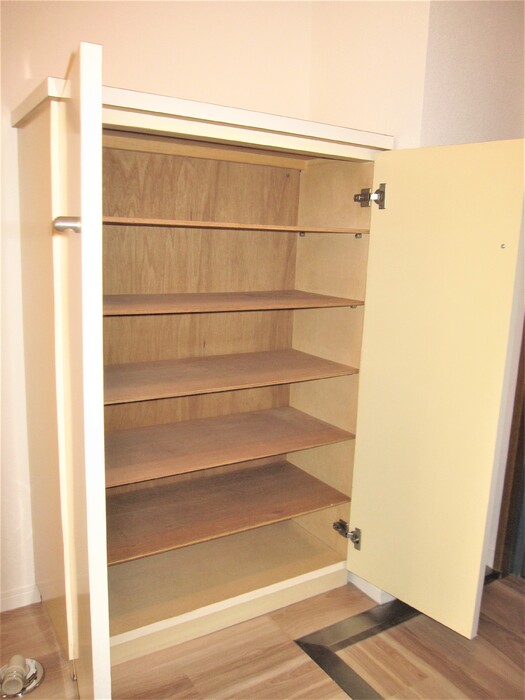 収納　シューズボックス