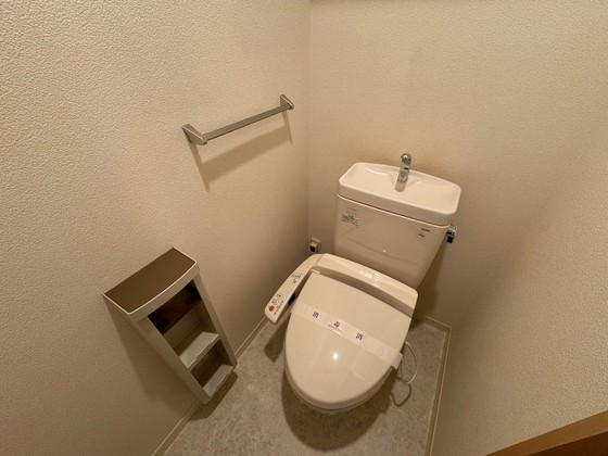 トイレ　※別号室のお写真です