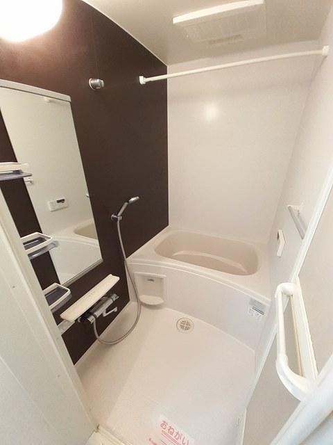 バス・シャワールーム　バスルーム