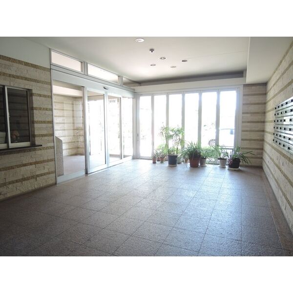 ロビー　清潔なロビーです