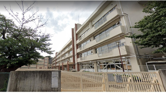 小学校　調布市立上ノ原小学校（小学校）まで803m