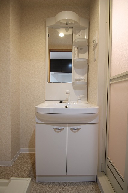 洗面設備　同物件別号室の写真です。