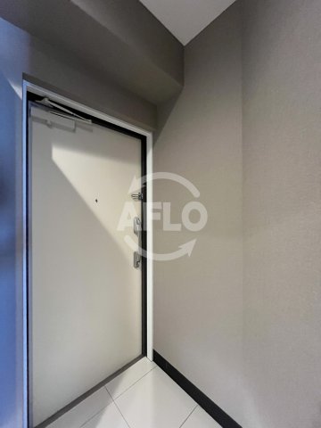 玄関　アンフェニXV江坂レジデンス　玄関