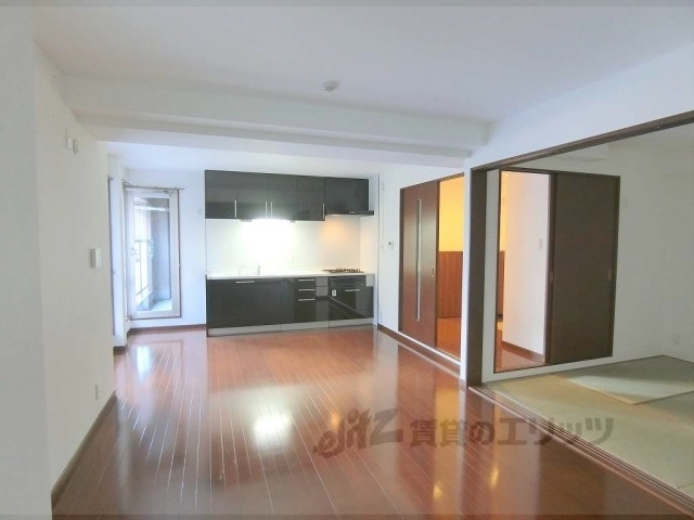 居室・リビング　リビング