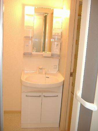 洗面設備　洗面所です