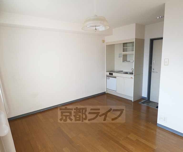 西村マンションの居間写真