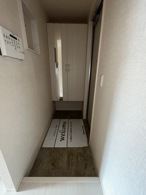 玄関　別部屋参考写真です