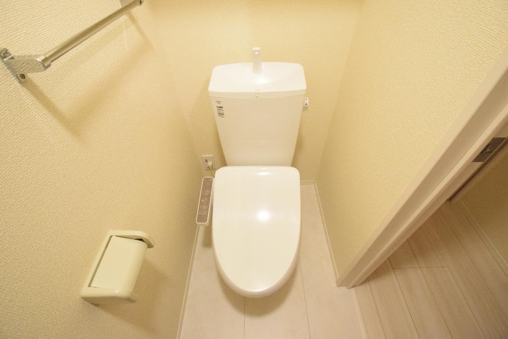 トイレ　シャワー付トイレ