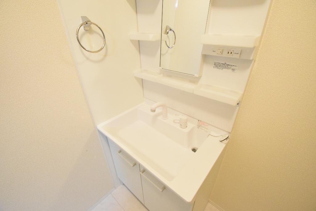 洗面設備　洗髪洗面化粧台