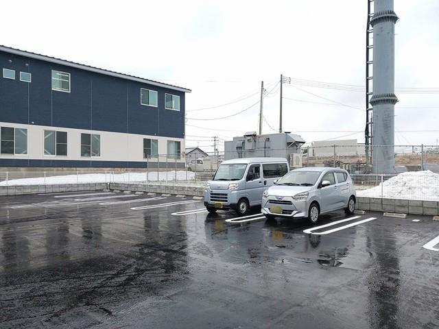 駐車場　駐車場