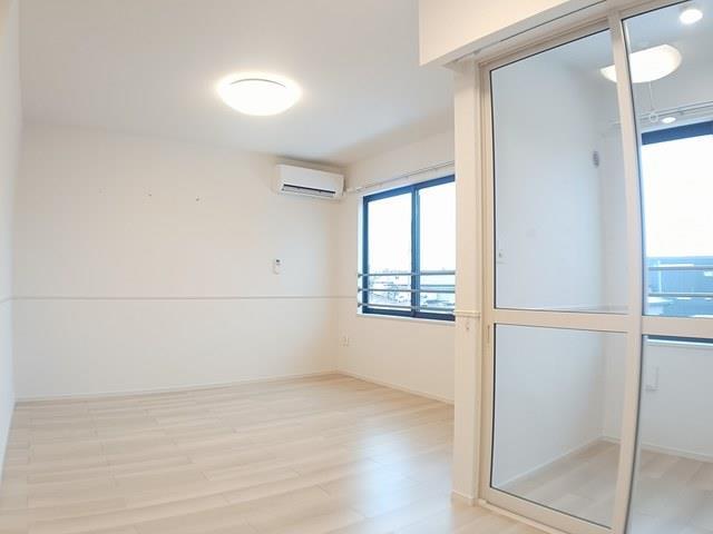 居室・リビング　リビング