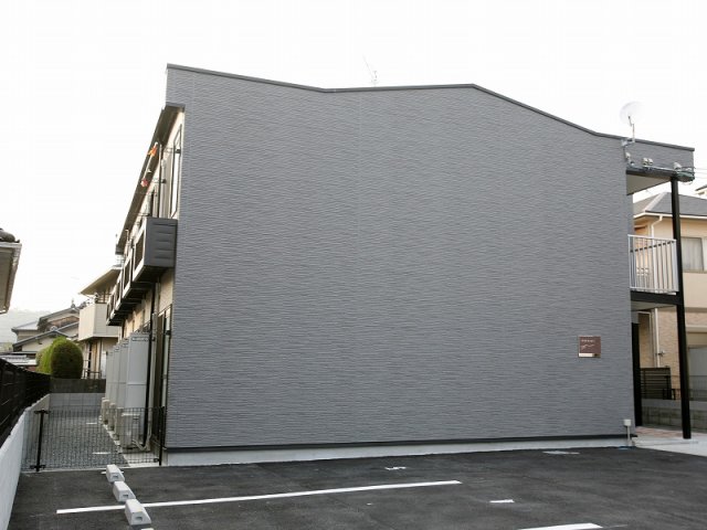 レオパレスチャンティック曽根の外観写真