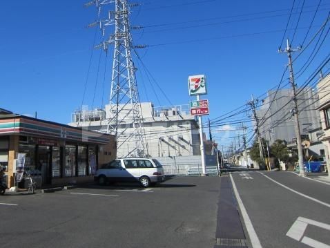 コンビニ　セブンイレブン松戸栄7丁目店（コンビニ）まで700m