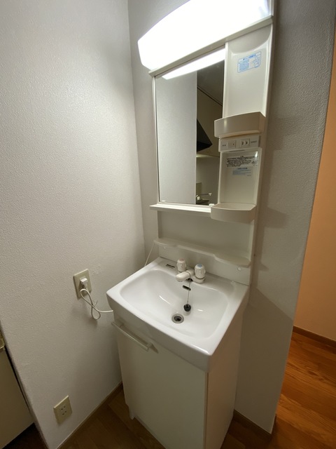 洗面設備　嬉しい独立洗面台