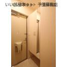 玄関　同じ建物の別のお部屋の写真になります！