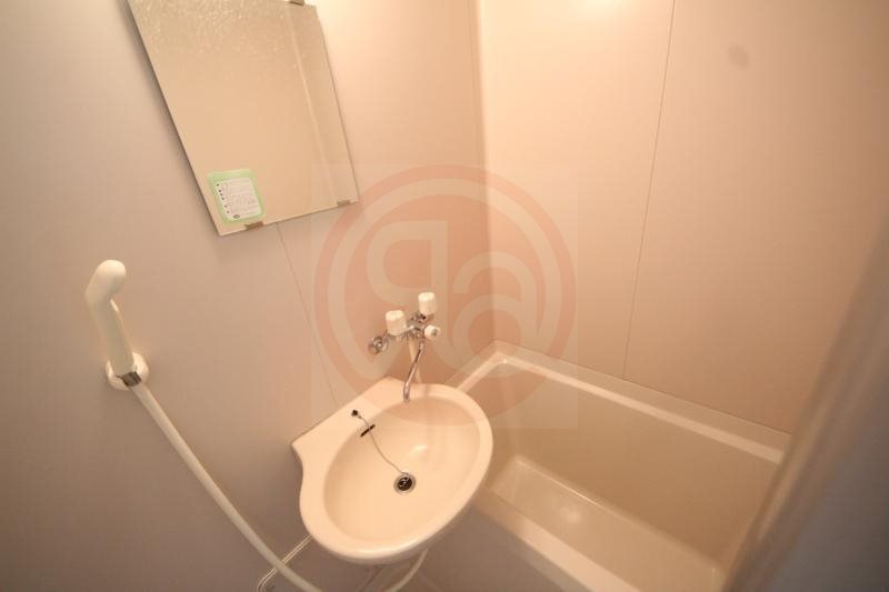 バス・シャワールーム　お風呂です