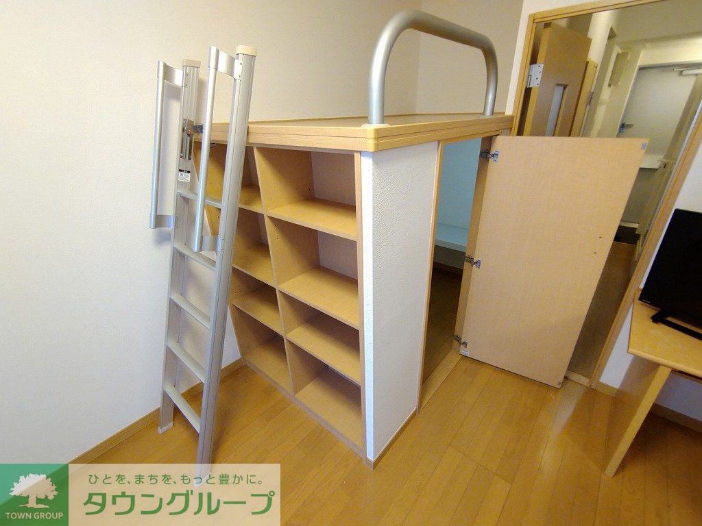 その他部屋・スペース　収納内ライト付き