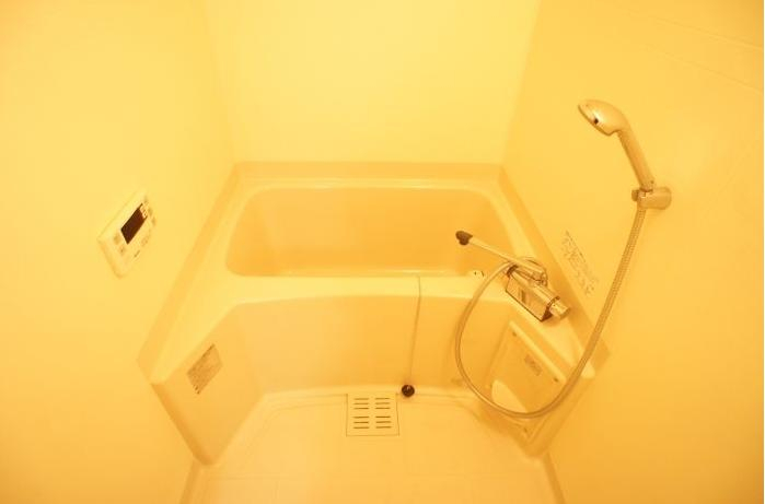 バス・シャワールーム　お風呂で日々の疲れを落としましょう