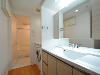 洗面設備　※別部屋の参考写真です。