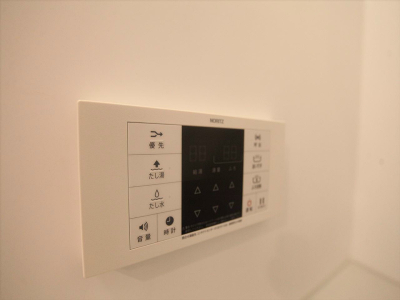 その他設備　追い焚き機能付　オートバス機能付　給湯設備