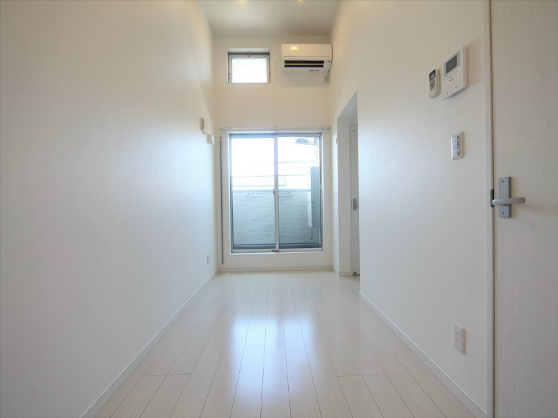 居室・リビング　洋室6帖　ロフト5.4帖（収納にも寝室にも使用できます）