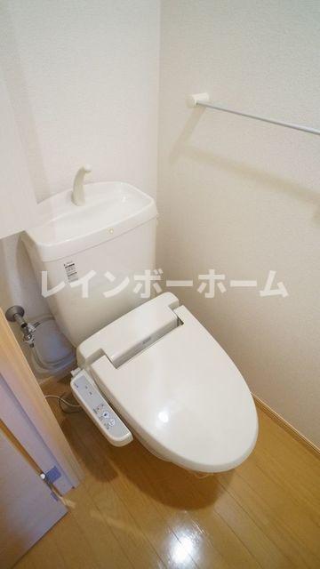 トイレ　トイレもきれいです
