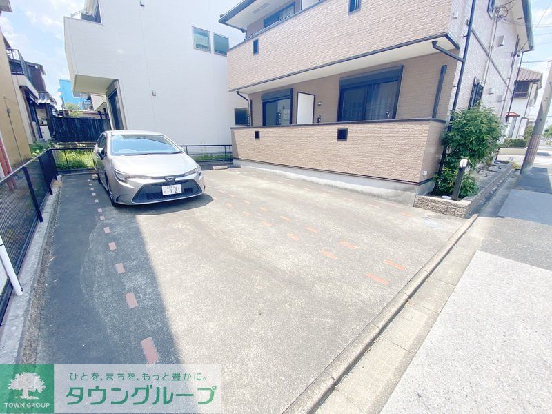 駐車場　駐車場
