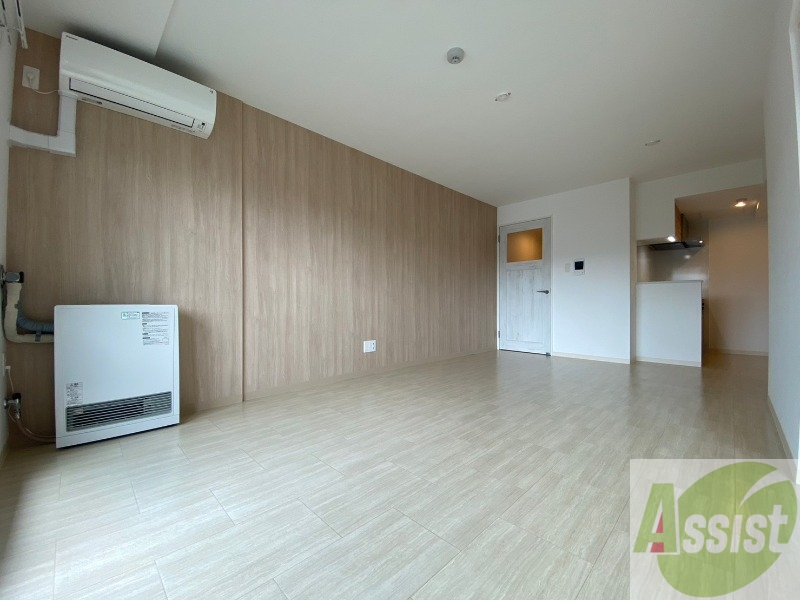 居室・リビング　広くてきれいなリビングです！快適に過ごせそうですね。