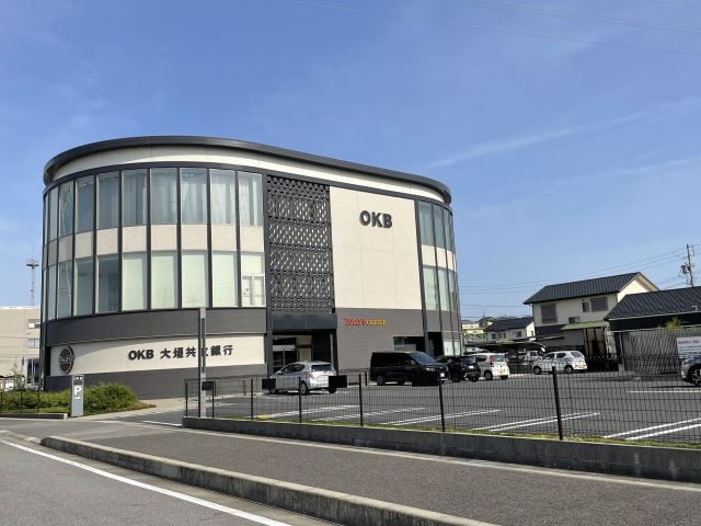 銀行　大垣共立銀行（銀行）まで420m