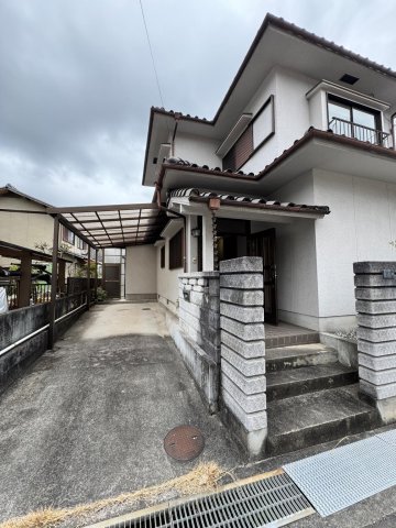 建物外観　築年数を感じさせない立派な外観です。