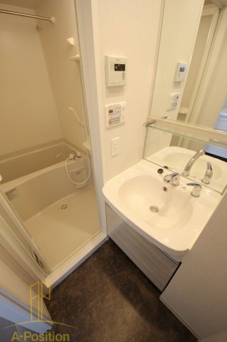 洗面設備　プレサンス福島ニューゲート