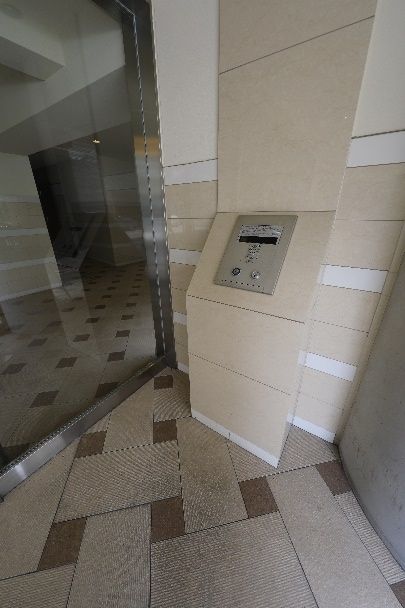 セキュリティ　玄関