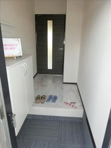 玄関　下駄箱付きの玄関