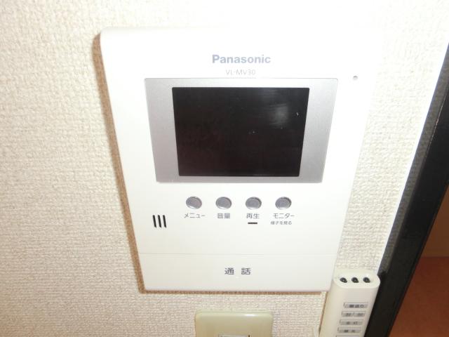 セキュリティ　モニターホンで、来訪者の確認も出来ます