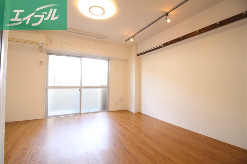 居室・リビング　リビング