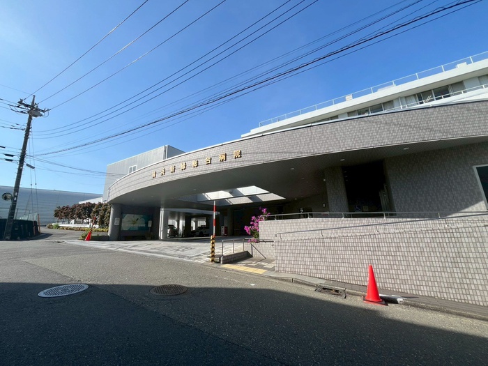 病院　横浜新緑総合病院（病院）まで395m
