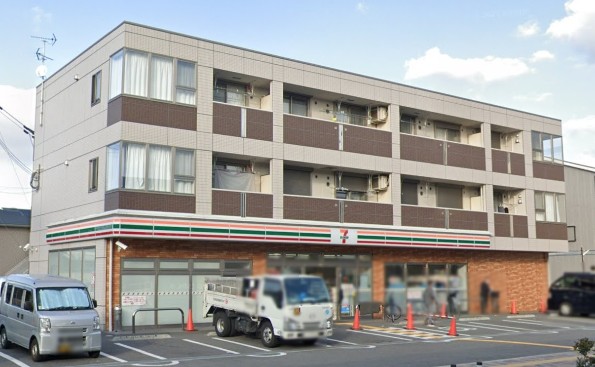 コンビニ　セブンイレブン 東大阪岩田町1丁目店（コンビニ）まで319m