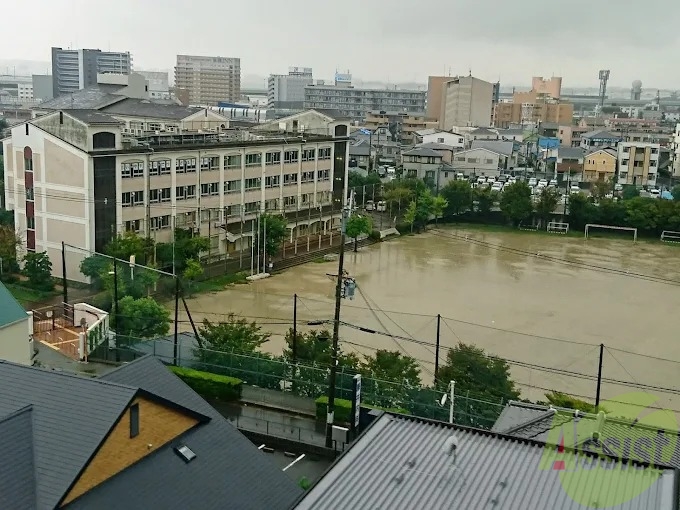 中学校　豊中市立第十八中学校（中学校）まで387m