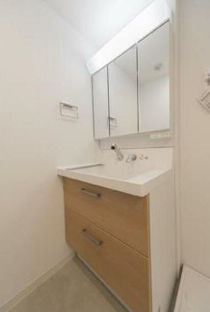 洗面設備　※別部屋の参考写真です。