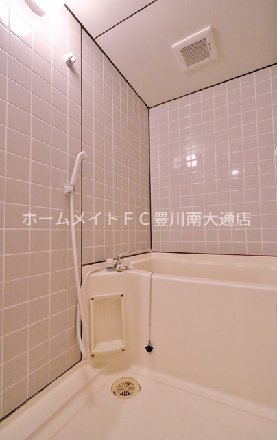 バス・シャワールーム　同型別部屋写真