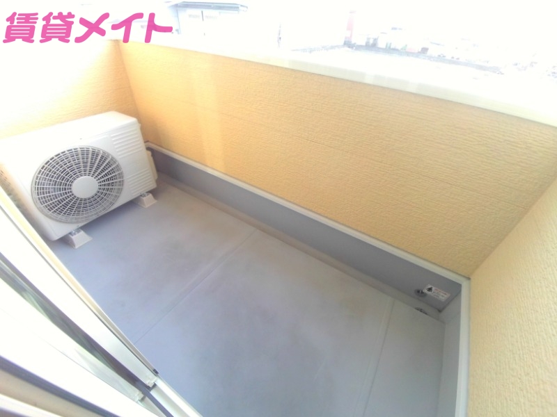 バルコニー　同タイプの画像です