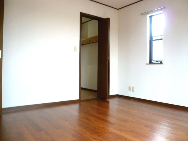 その他部屋・スペース　洋室８．０帖。主寝室にも最適。