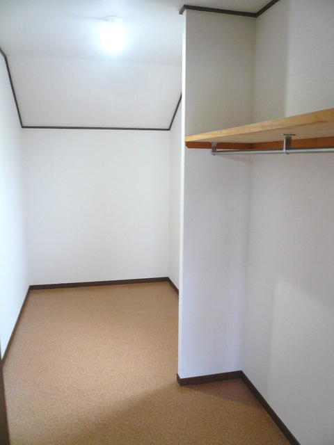 その他設備　４．５帖の納戸スペース！