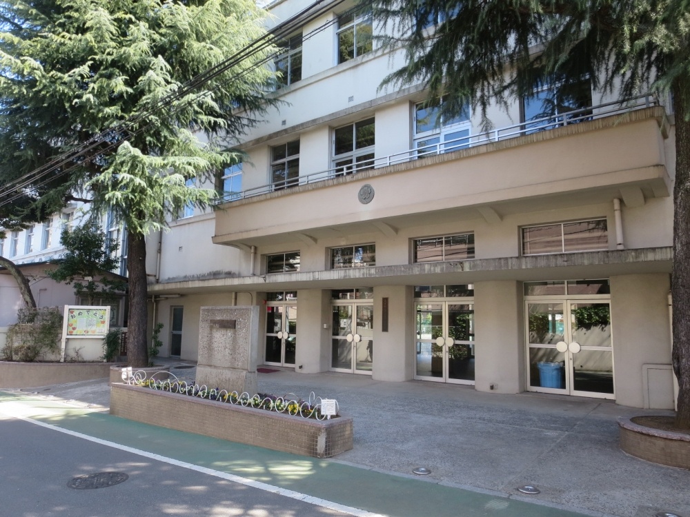 小学校　文京区立 明化小学校（小学校）まで423m