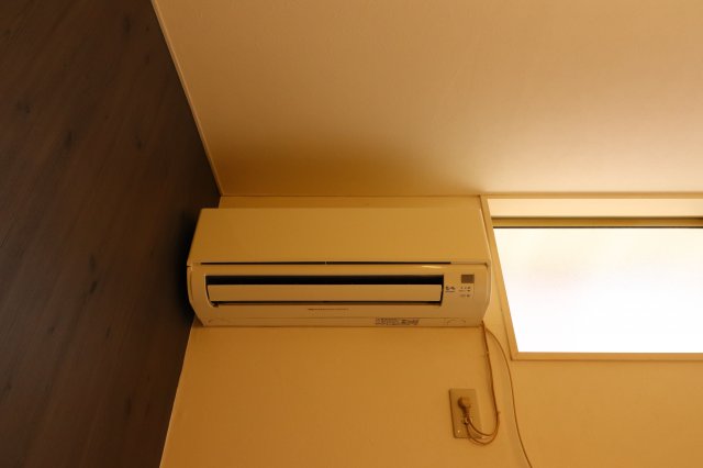 その他設備　エアコン１基完備（写真は別号室の参考画像です）