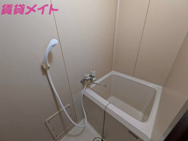 バス・シャワールーム　同型参考写真