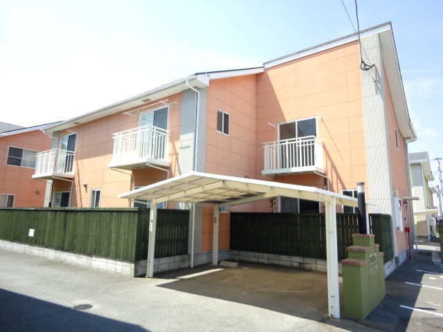 建物外観　外観は落ち着いています